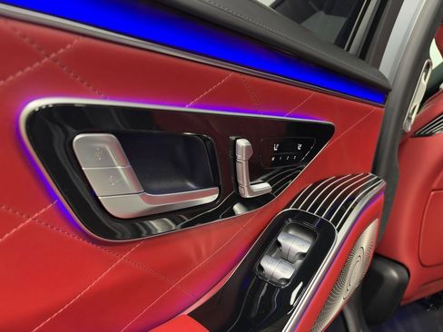 Used 2023 Mercedes-Benz S 580 4MATIC Sedan w/ AMG Line image 29