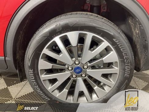 Used 2020 Ford Escape Titanium AWD/4WD image 25