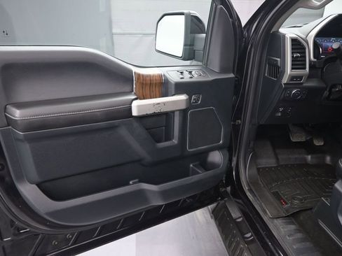 Used 2019 Ford F150 Lariat w/ Equipment Group 501A Mid AWD/4WD image 12