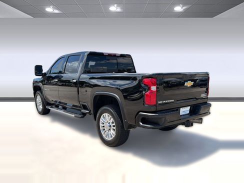 Certified 2022 Chevrolet Silverado 2500 High Country w/ Safety Package II AWD/4WD image 3