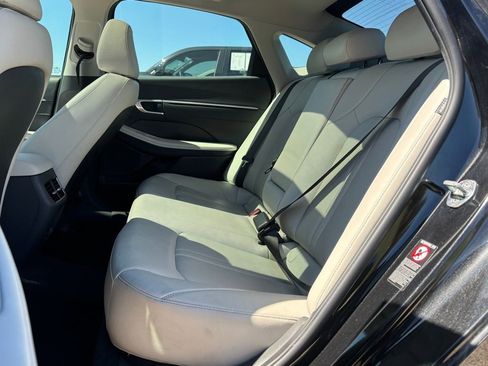 Used 2022 Hyundai Sonata Limited image 13