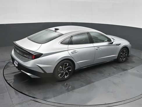 Used 2025 Hyundai Sonata SEL FWD image 41