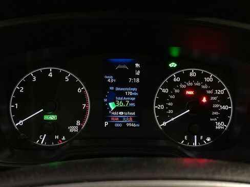 Used 2025 Toyota Corolla Cross AWD Hybrid image 14