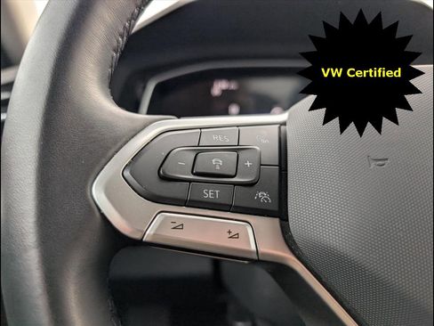 Certified 2024 Volkswagen Jetta SE w/ Black Wheel Package image 13