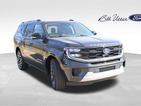 New 2026 Ford Expedition Platinum w/ Platinum Ultimate Package image 2