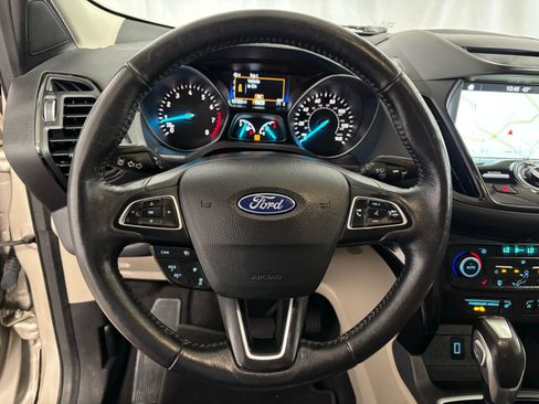 Used 2018 Ford Escape Titanium w/ Ford Safe & Smart Package image 20