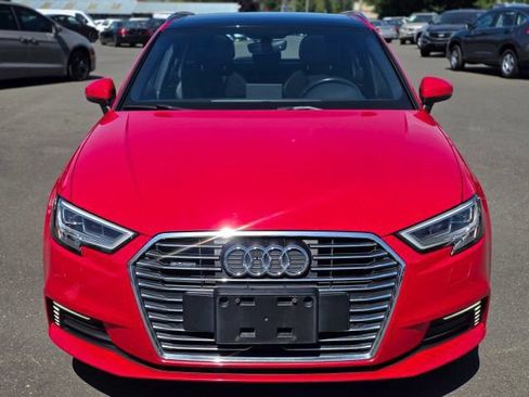 Used 2017 Audi A3 e-tron Premium Plus w/ Technology Package FWD image 2