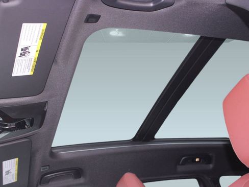 New 2026 BMW X1 xDrive28i w/ Technology Package image 16