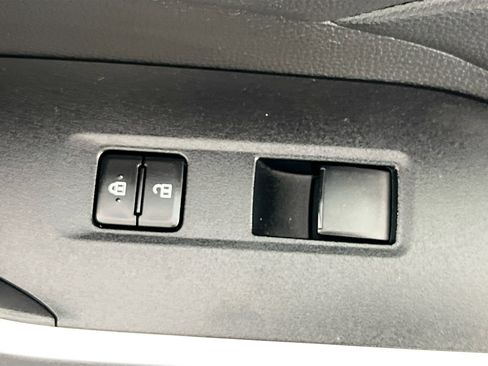 Used 2025 Toyota RAV4 LE FWD image 31