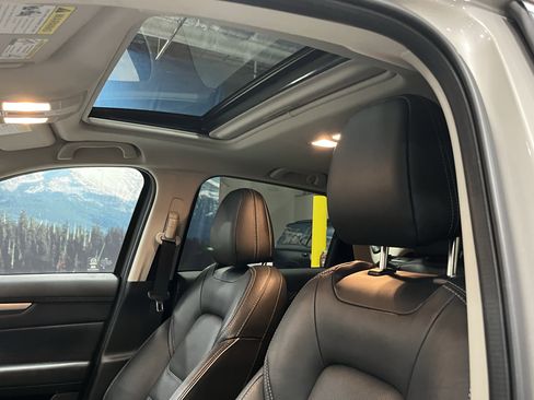 Used 2025 MAZDA CX-5 AWD 2.5 S w/ Preferred Package image 19