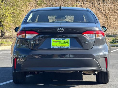 Used 2025 Toyota Corolla LE image 12