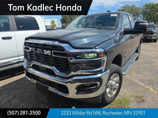 Used 2025 RAM 2500 Big Horn AWD/4WD image 1