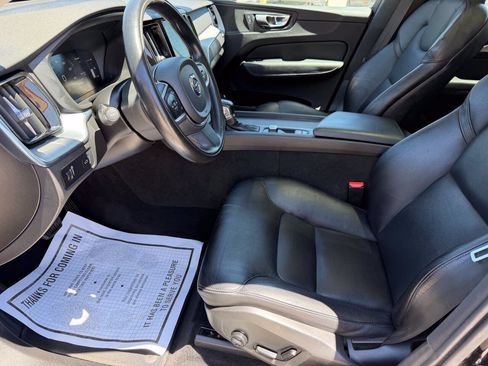 Used 2018 Volvo XC60 T5 Momentum AWD/4WD image 14