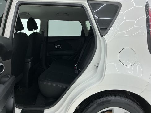 Used 2019 Kia Soul FWD image 20