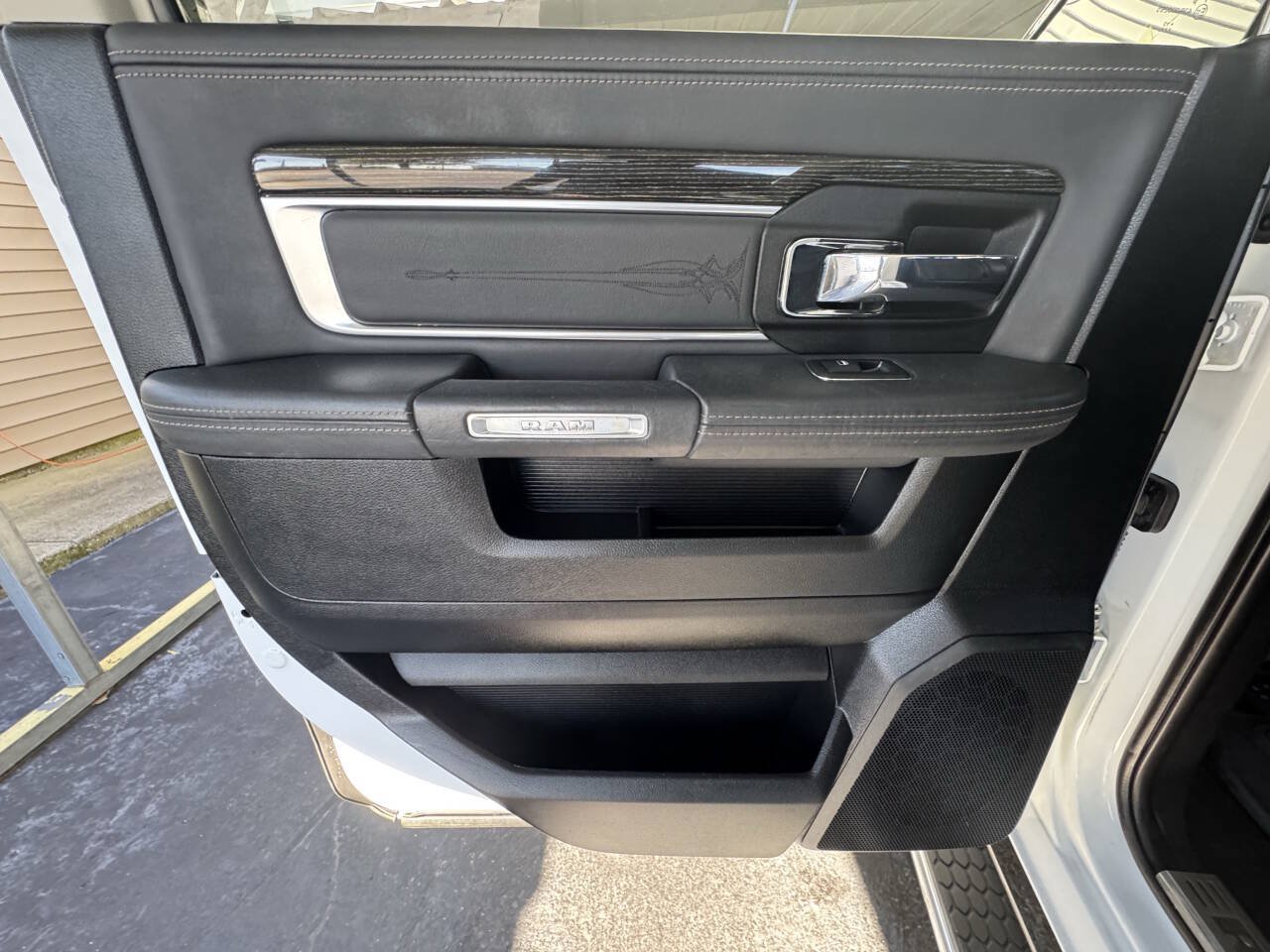 Used 2013 RAM 1500 Limited AWD/4WD image 40