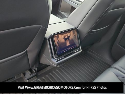 Used 2024 Tesla Cybertruck AWD Crew Cab image 23