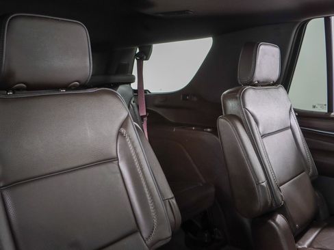Used 2023 GMC Yukon Denali w/ LPO, Floor Liner Package AWD/4WD image 32