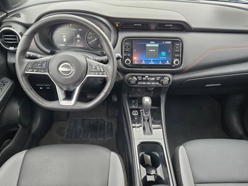 Used 2023 Nissan Kicks SR w/ SR Premium Package image 26