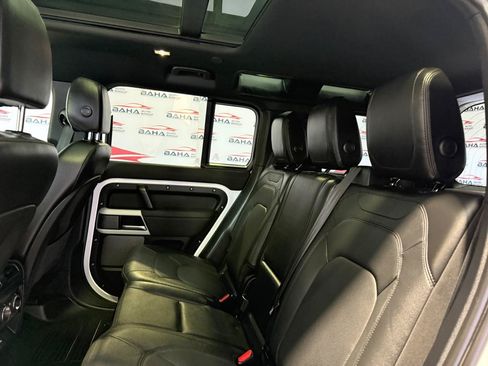 Used 2023 Land Rover Defender 110 S AWD/4WD image 59
