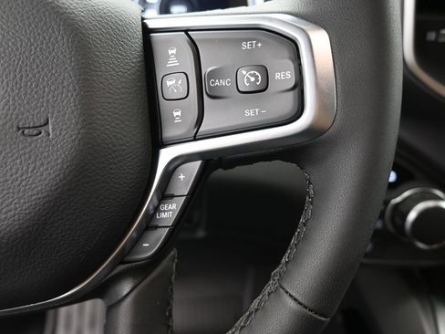 New 2026 RAM 1500 4x4 Crew Cab image 2