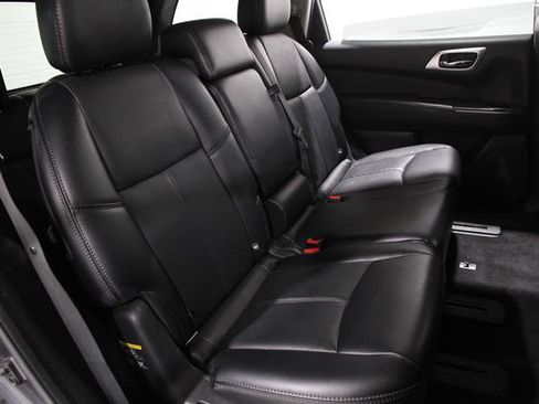 Used 2014 Nissan Pathfinder Platinum w/ Platinum Premium Package image 19