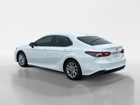 Used 2023 Toyota Camry LE w/ Protection Package (Q2) (TMS) FWD image 3