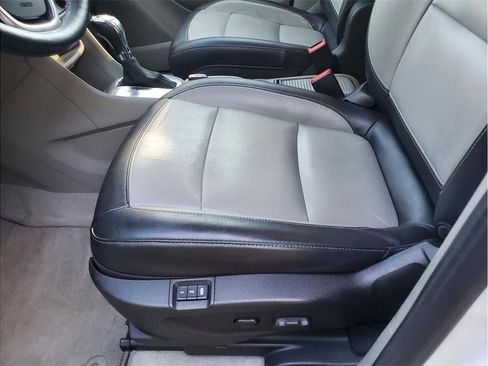 Used 2016 Buick Encore Leather FWD image 16