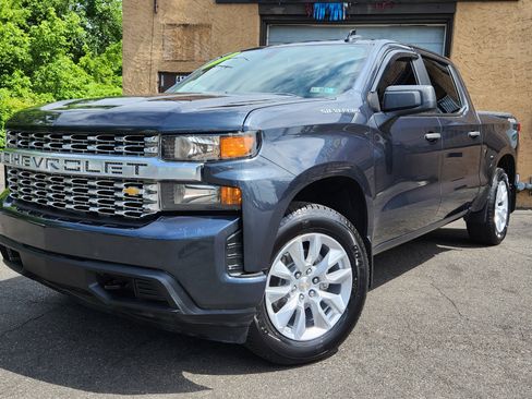 Used 2022 Chevrolet Silverado 1500 Custom AWD/4WD image 1