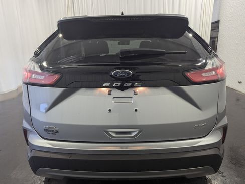 Used 2024 Ford Edge SEL w/ Convenience Package image 7