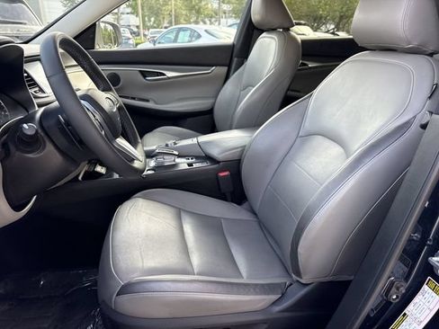 Used 2023 INFINITI QX50 Luxe FWD image 11