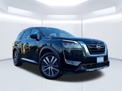 Used 2022 Nissan Pathfinder Platinum w/ Cargo Package
