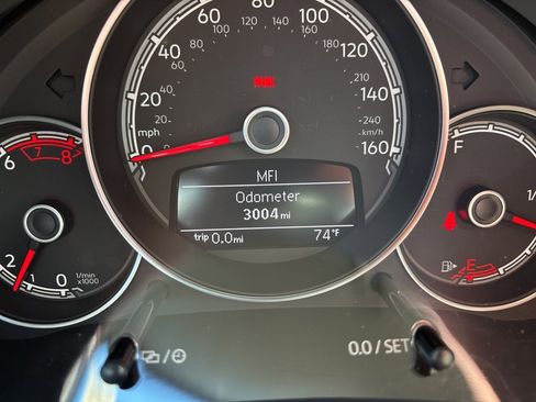 Used 2019 Volkswagen Beetle 2.0T Final Edition SEL image 4