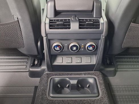 New 2026 Land Rover Defender 130 X-Dynamic SE AWD/4WD image 25