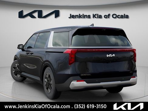 New 2026 Kia Carnival LXS image 8