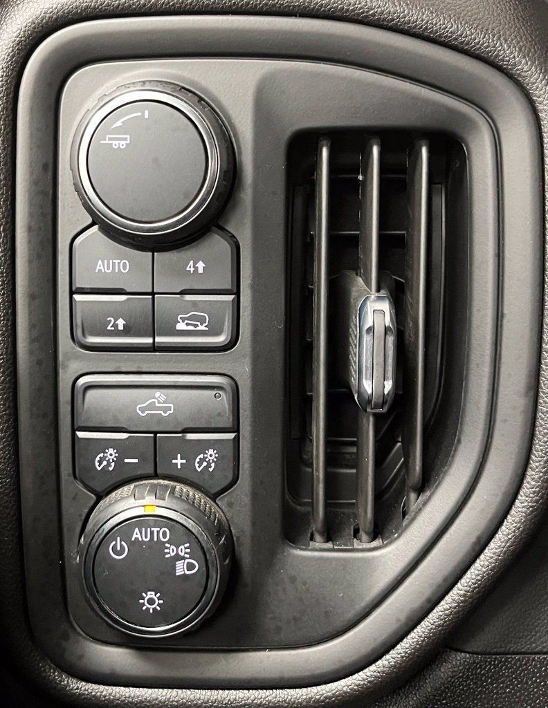 Used 2024 Chevrolet Silverado 1500 Custom w/ Dark Appearance Package AWD/4WD image 32
