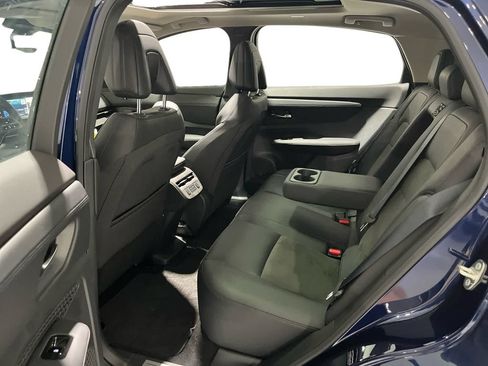 Used 2023 Nissan Ariya AWD image 12