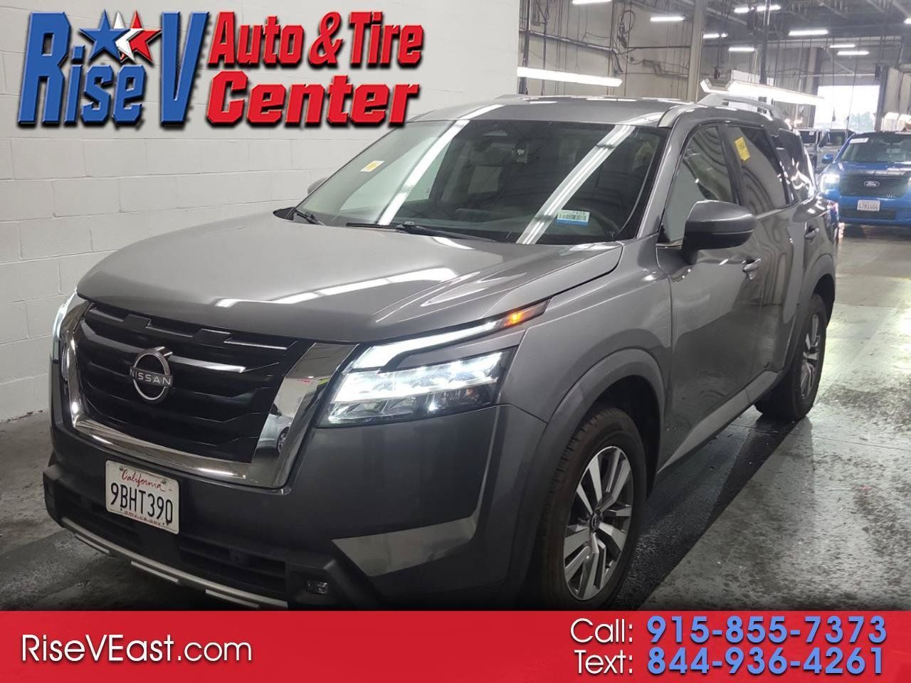 Used 2022 Nissan Pathfinder SL AWD/4WD image 1