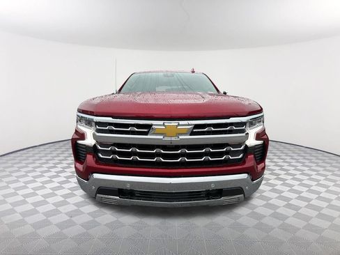 Used 2025 Chevrolet Silverado 1500 LTZ AWD/4WD image 2