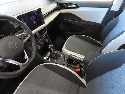 New 2026 Volkswagen Taos S FWD image 21