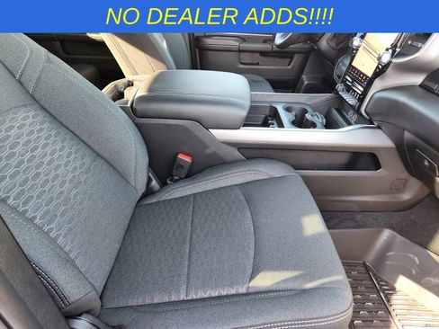 New 2026 RAM 2500 Big Horn AWD/4WD image 15