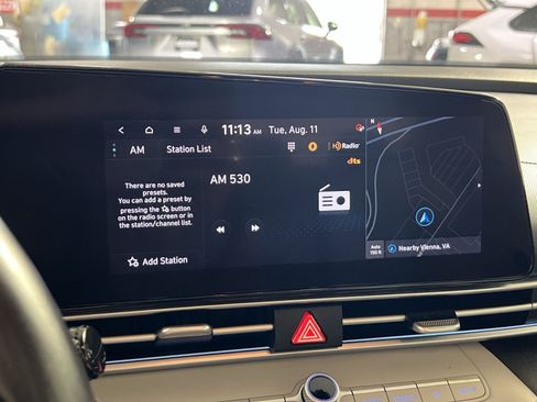 Used 2022 Hyundai Elantra Limited w/ Cargo Package FWD image 19