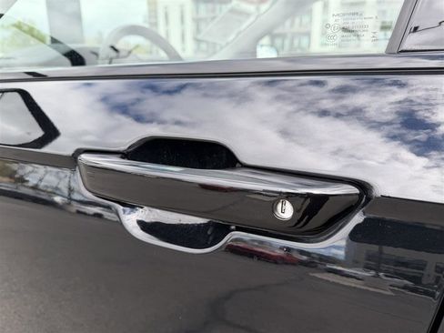 Used 2023 Jeep Grand Cherokee 4WD 4xe image 16