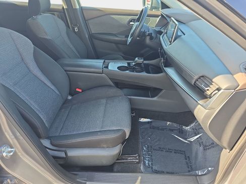 Used 2021 Nissan Rogue SV FWD image 10