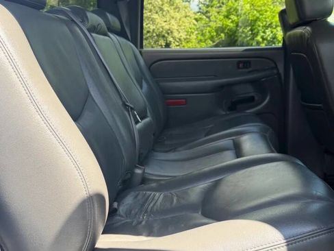 Used 2007 Chevrolet Silverado 2500 LT w/ Heavy-Duty Power Package AWD/4WD image 26