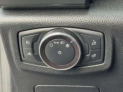 Used 2019 Ford F150 XLT w/ Equipment Group 302A Luxury AWD/4WD image 28