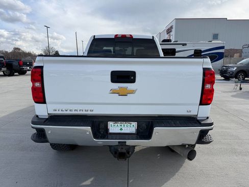 Used 2018 Chevrolet Silverado 2500 LT w/ LT Convenience Package image 4