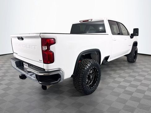Used 2024 Chevrolet Silverado 2500 LT w/ Convenience Package AWD/4WD image 7