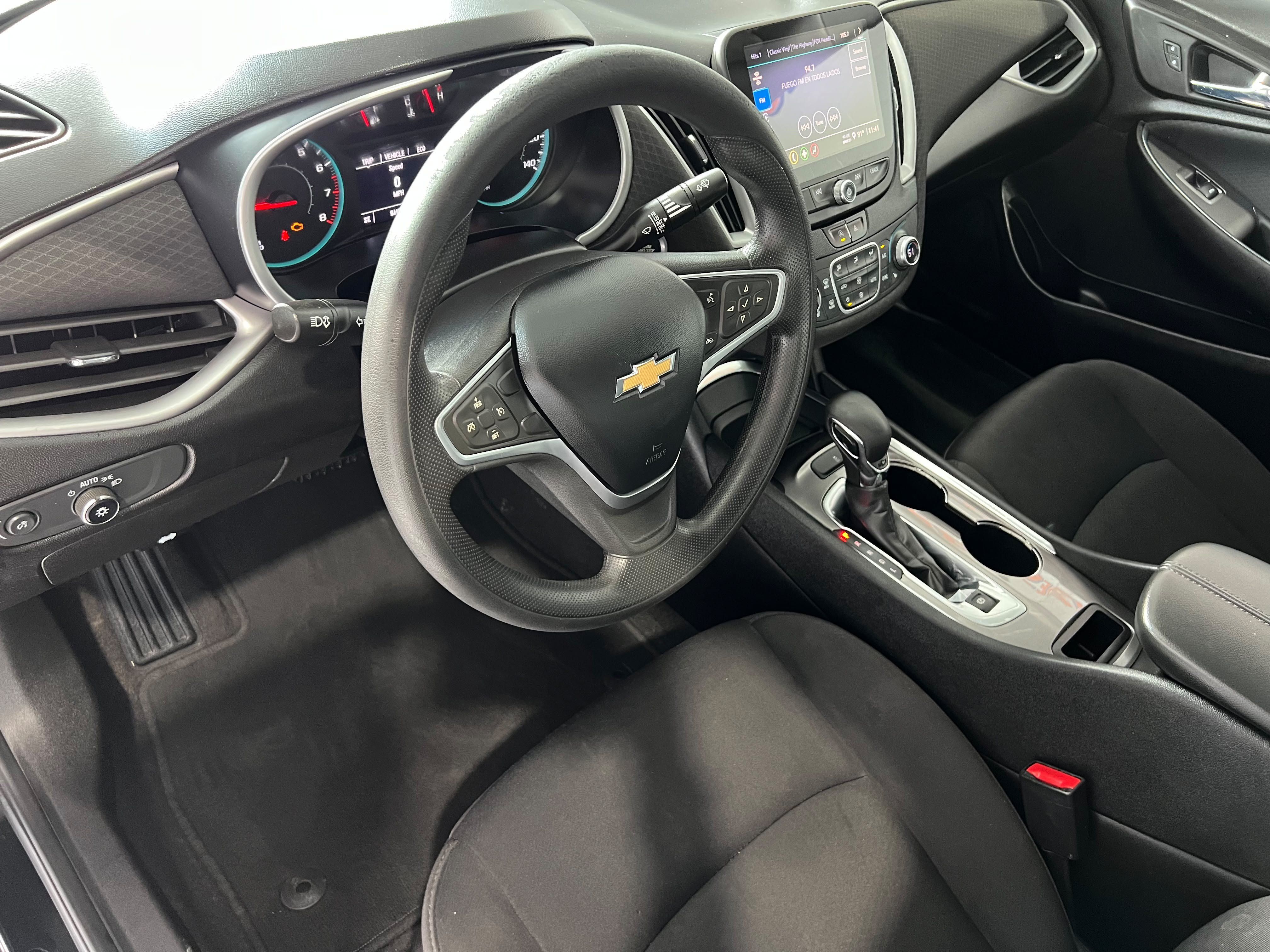 Used 2022 Chevrolet Malibu LT FWD image 15