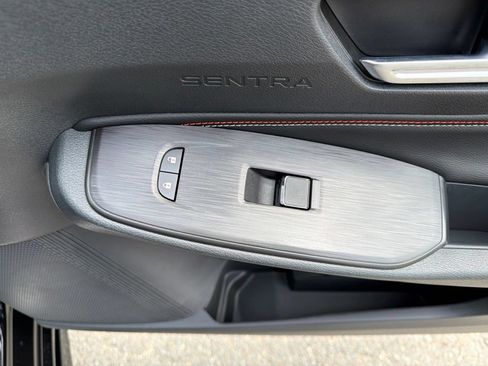 Used 2026 Nissan Sentra SR w/ Floor Mat Package FWD image 14