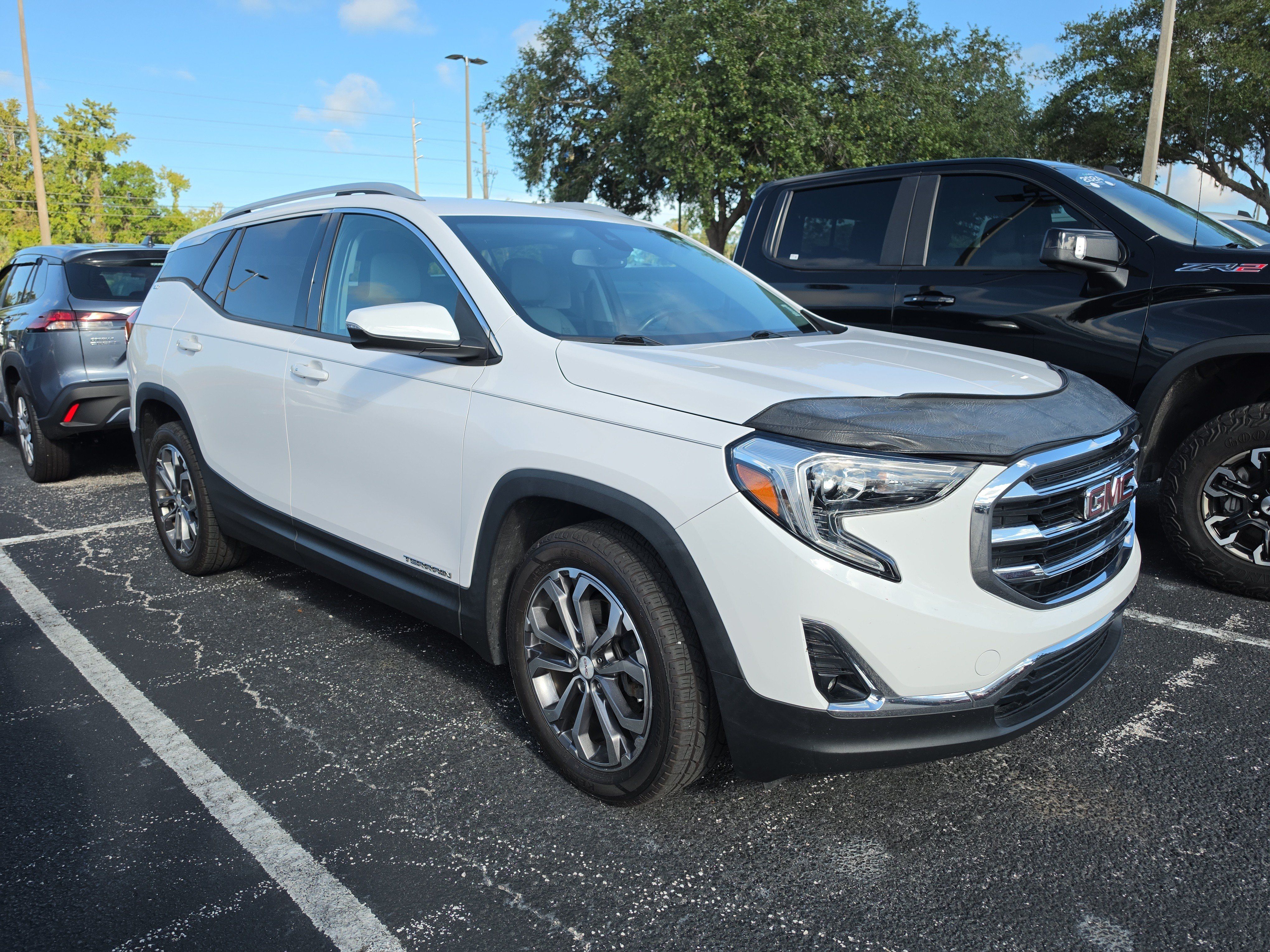 Used 2019 GMC Terrain SLT w/ Preferred Package FWD image 2